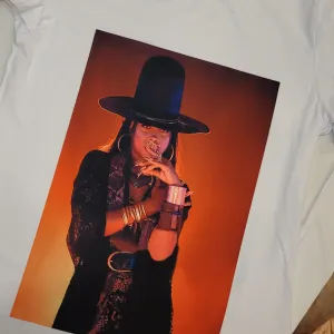 Erykah 3
