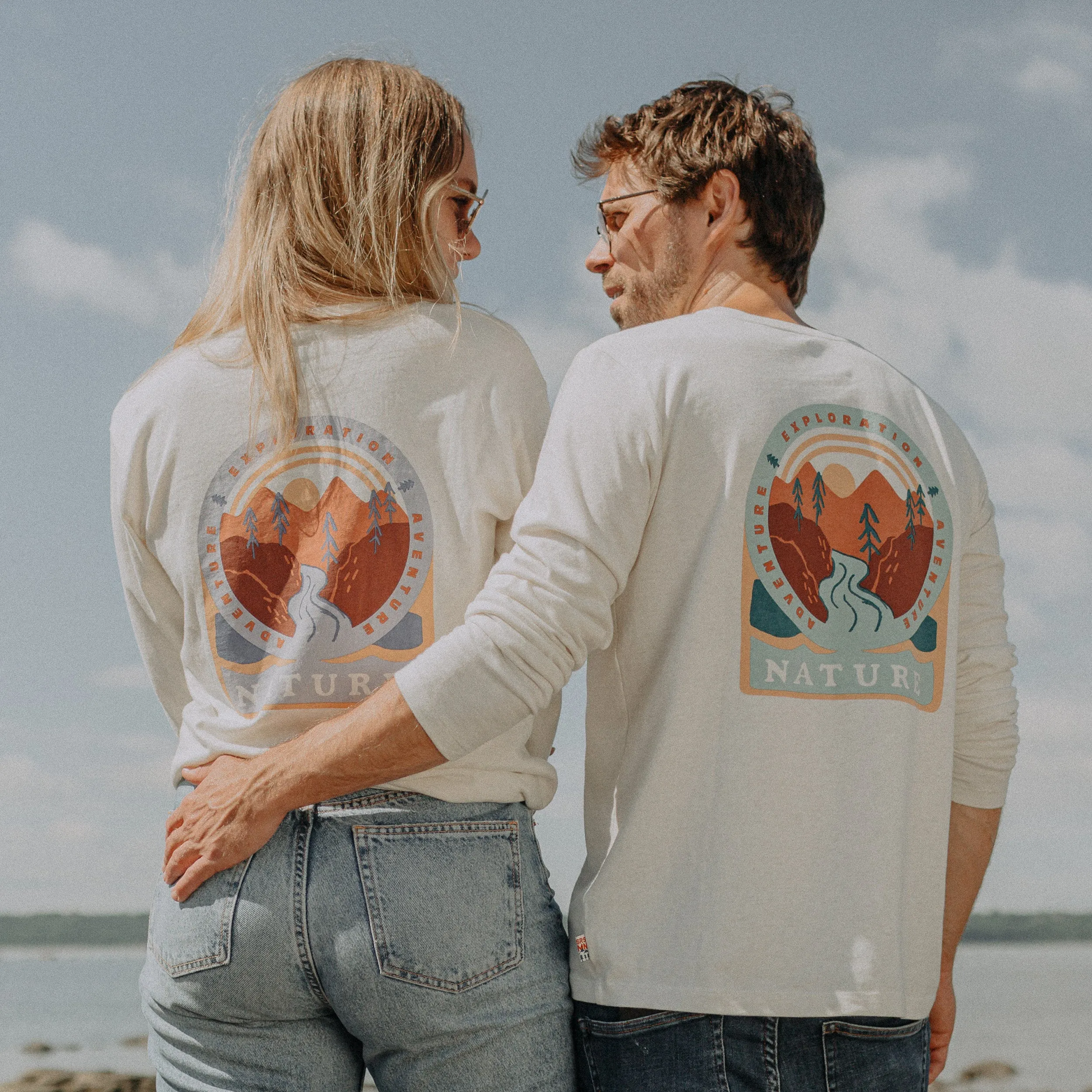 T-shirt crème à manches longues, adulte || Cream long sleeves t-shirt, adult