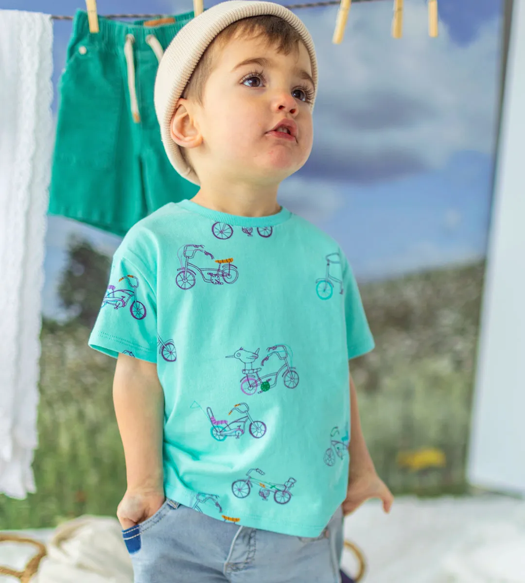 T-shirt turquoise à motifs, bébé ||Turquoise T-shirt with all over print, baby