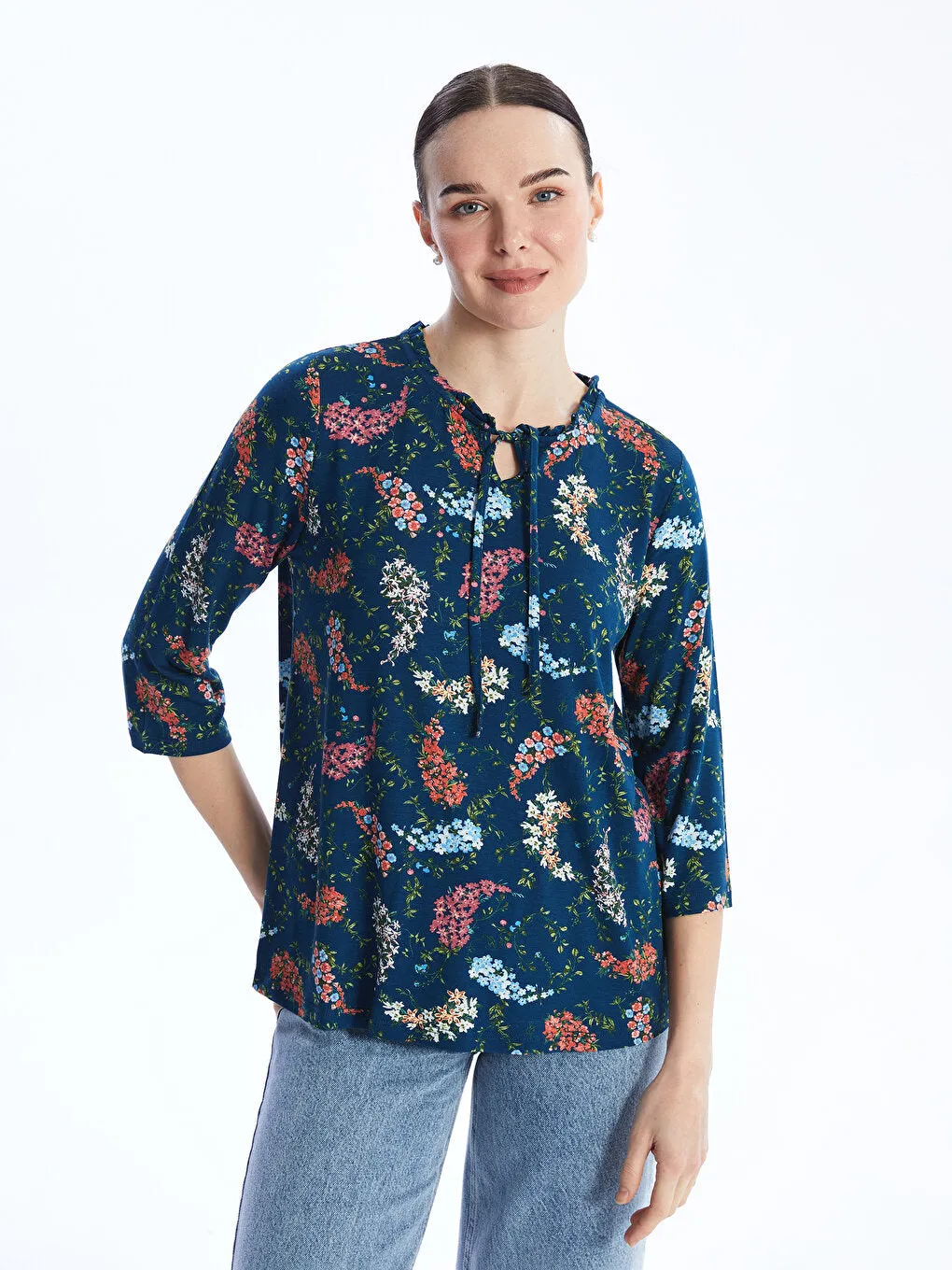 Tie Collar Patterned Women's T-Shirt