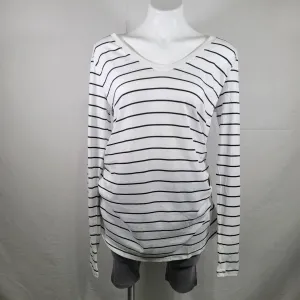 Women's Ingrid & Isabel Large Long Sleeve Side Shirred Maternity T-Shirt