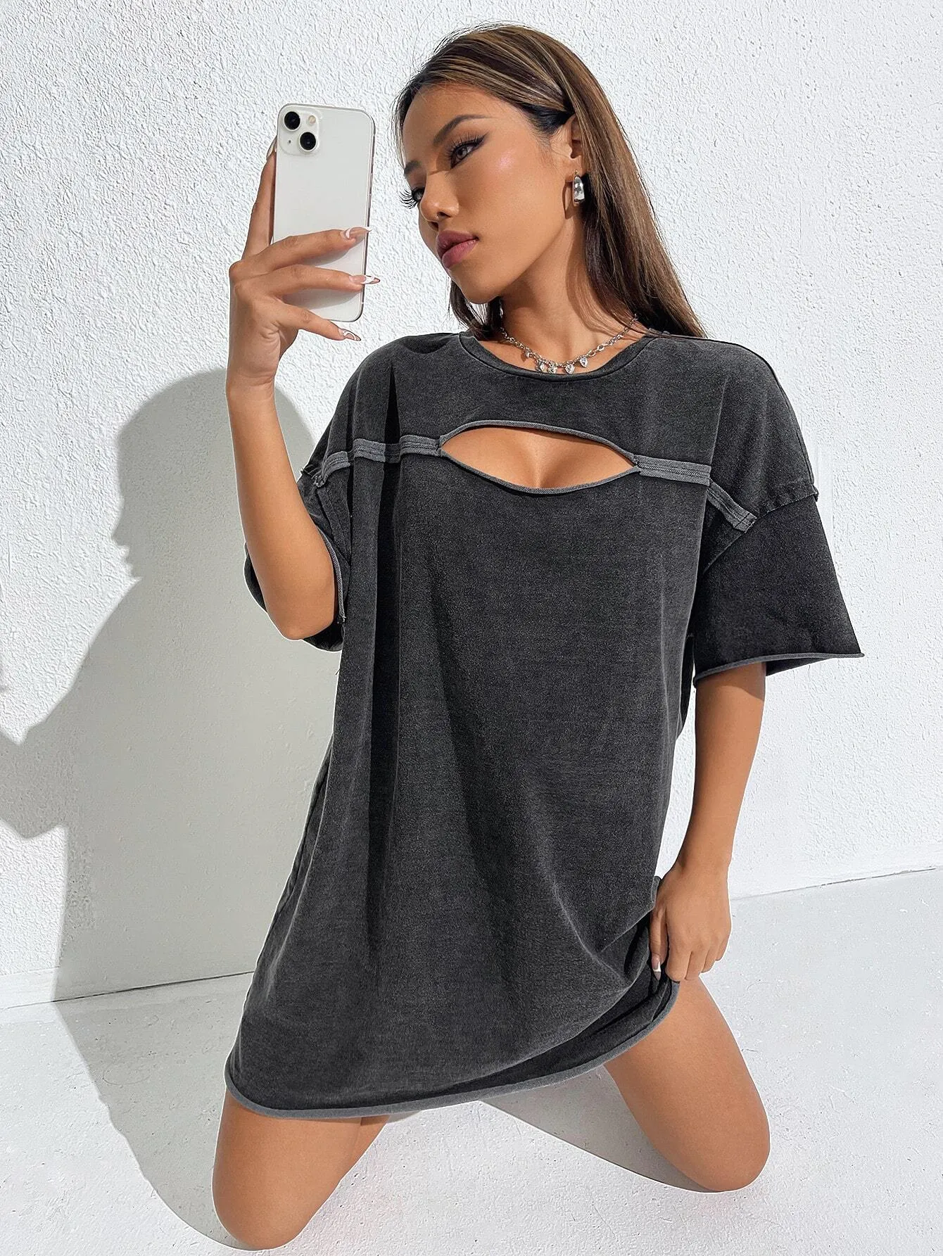 Women's Vintage Distressed Hollow Out Round Neck Short Sleeve Dress