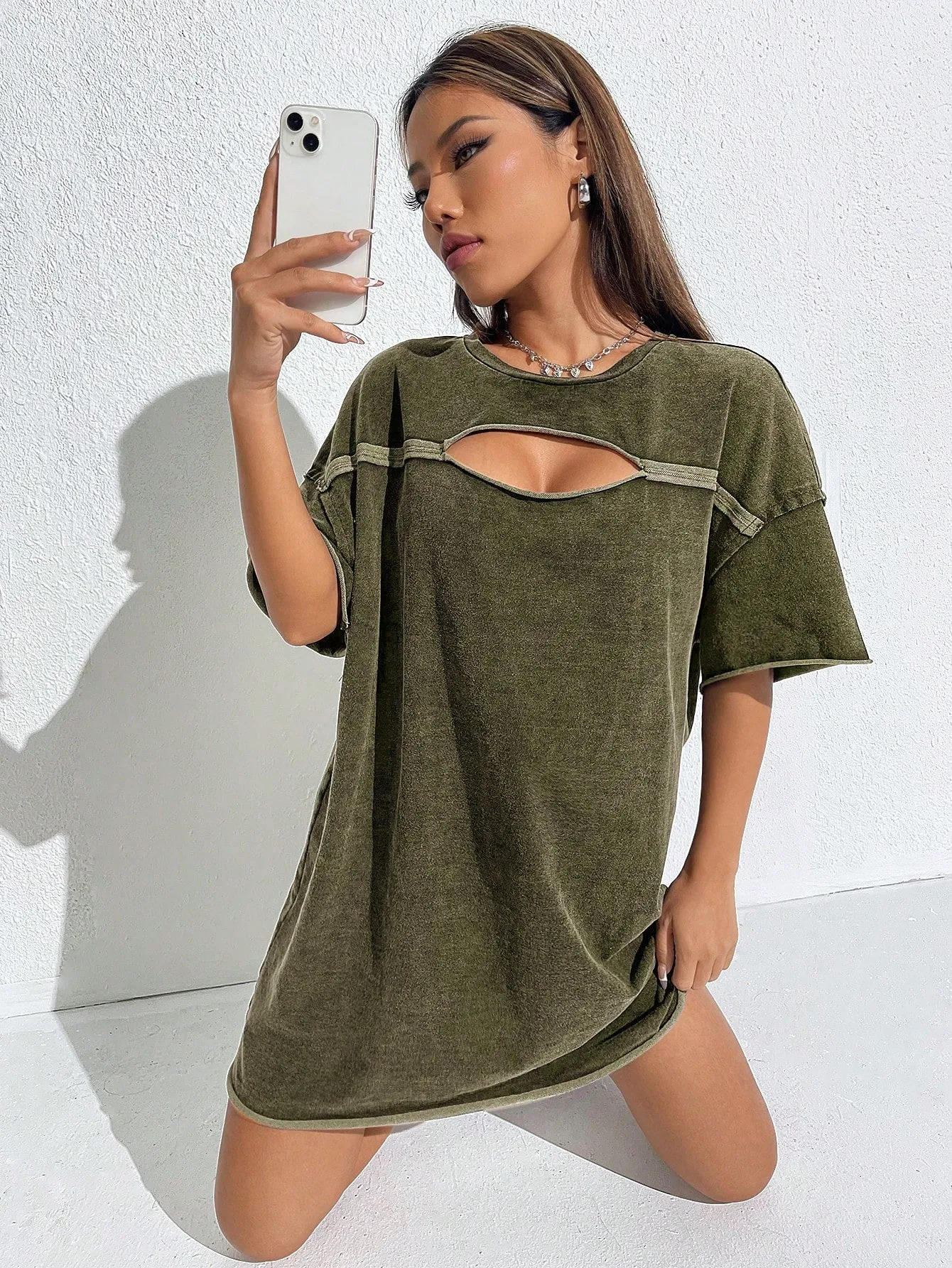 Women's Vintage Distressed Hollow Out Round Neck Short Sleeve Dress