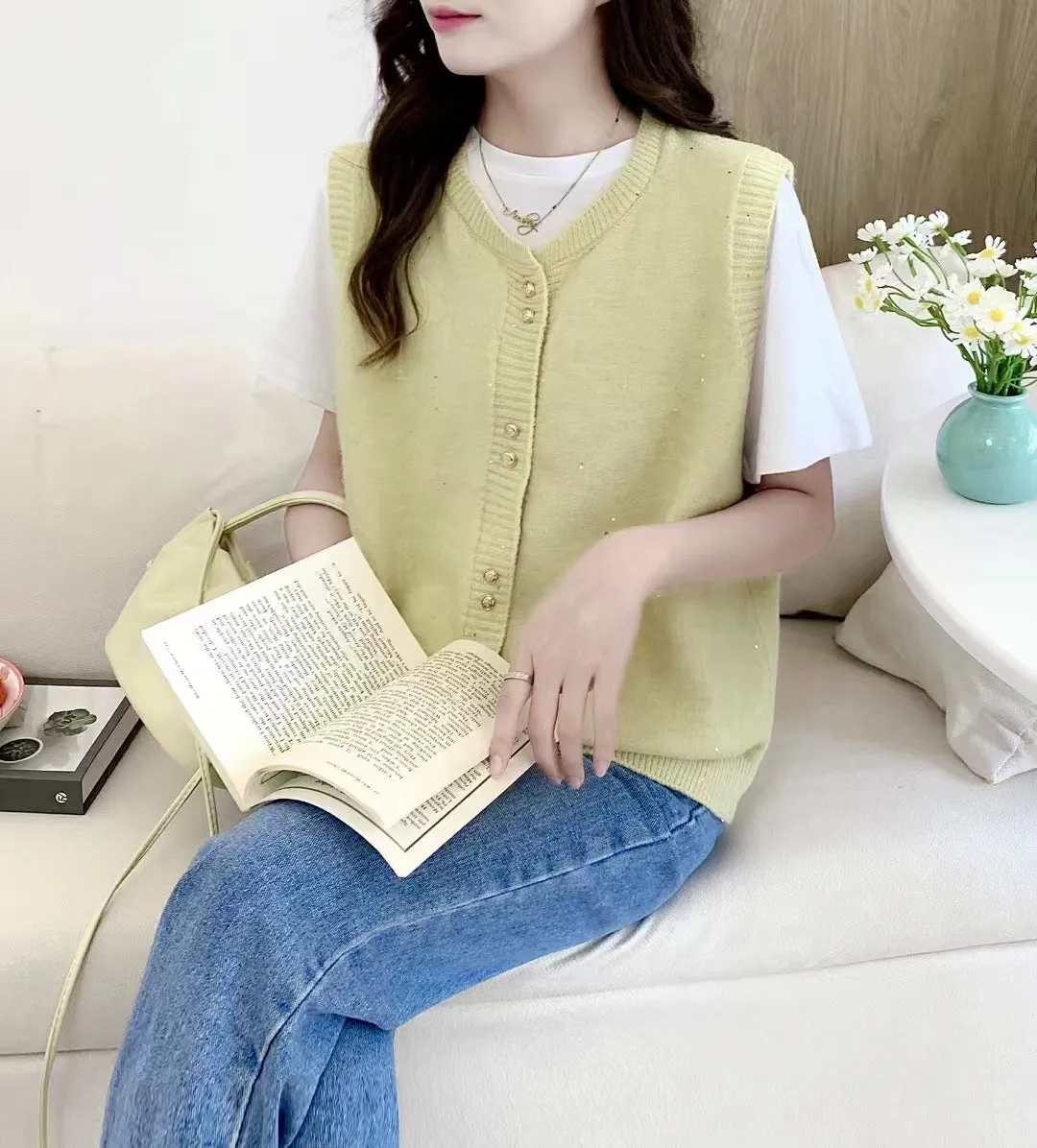 XIEYINSHE Autumn new knitted vest cardigan women's loose Korean version stacked wearing gold silk casual vest vest outside cardigan women